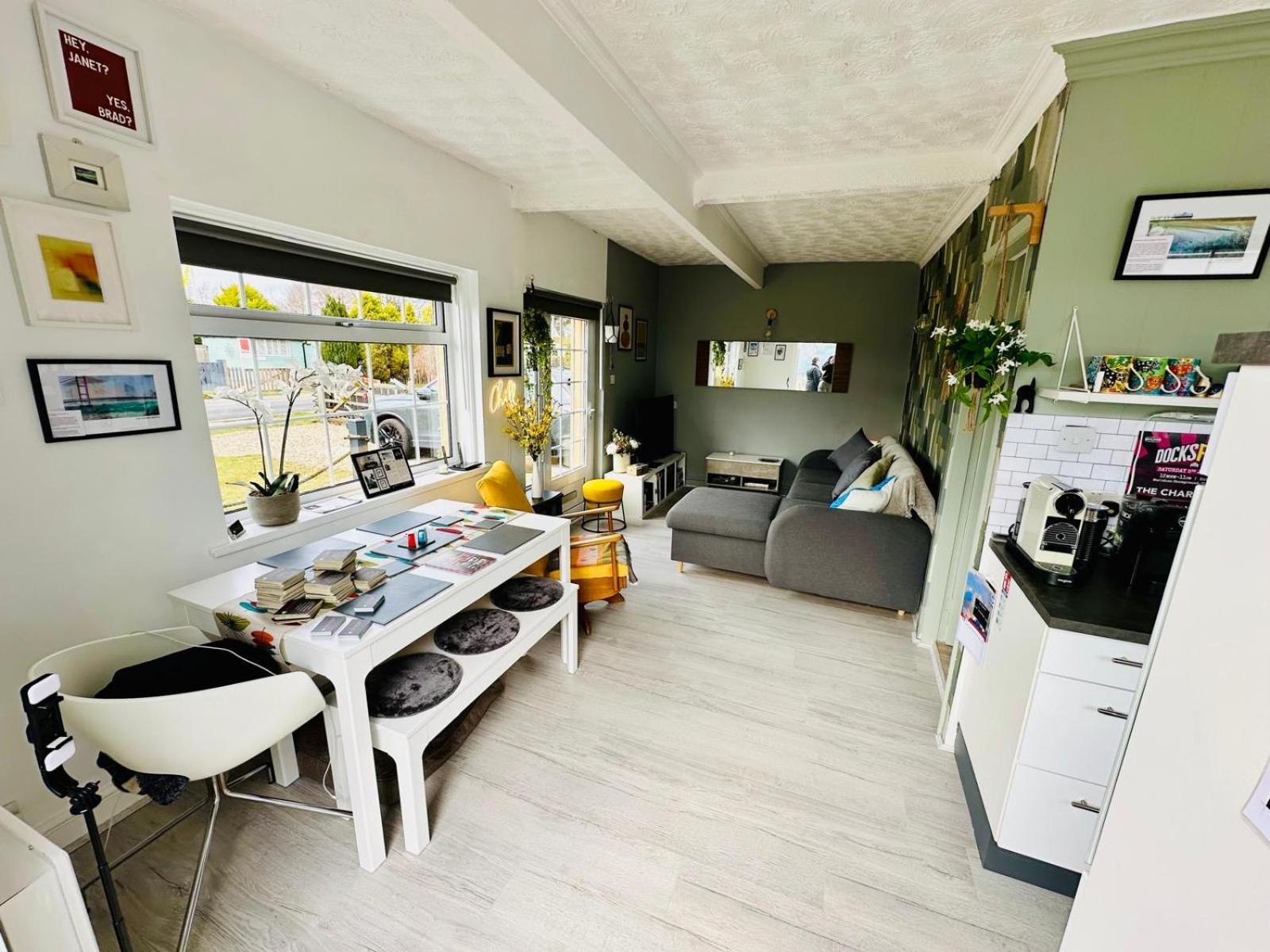 The Chalet By Hip Haus Humberston Extérieur photo